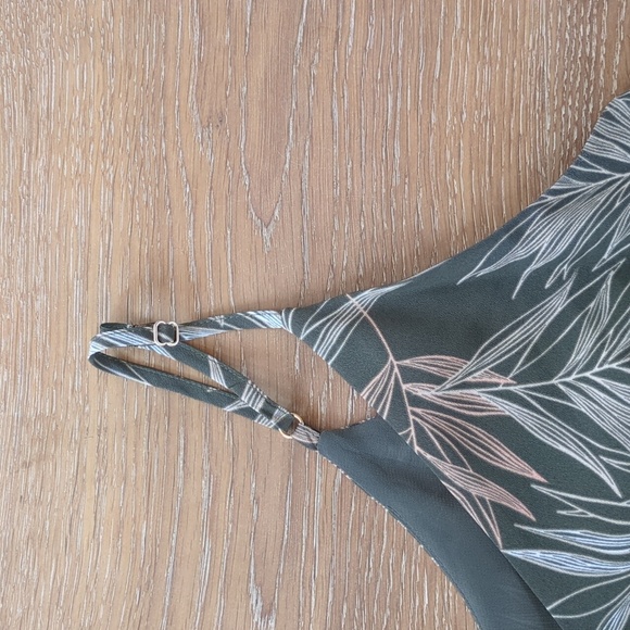 A New Day women's x-small printed camisole with lining. Olive green color. - Picture 3 of 6